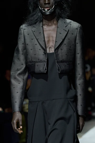 Look 33